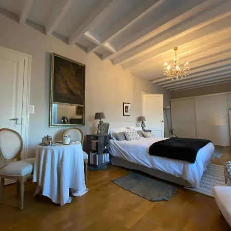 Chambre D'hote Lo Saunei Aux Lesmaisonsdeshoussats فندق مبيت وإفطار